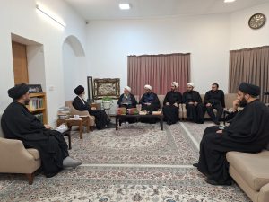 ریاست کنگره بین المللی بزرگداشت علامه میرحامدحسین لکهنوی رحمه الله با آیت الله میرسید محمد یثربی دام ظله دیدار و گفت و گو کردند.